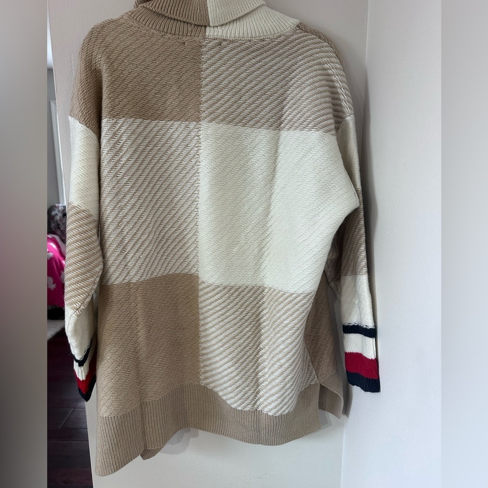 Tommy Hilfiger Colorblock Cowl Neck Sweater NWT Size L - Picture 10 of 10